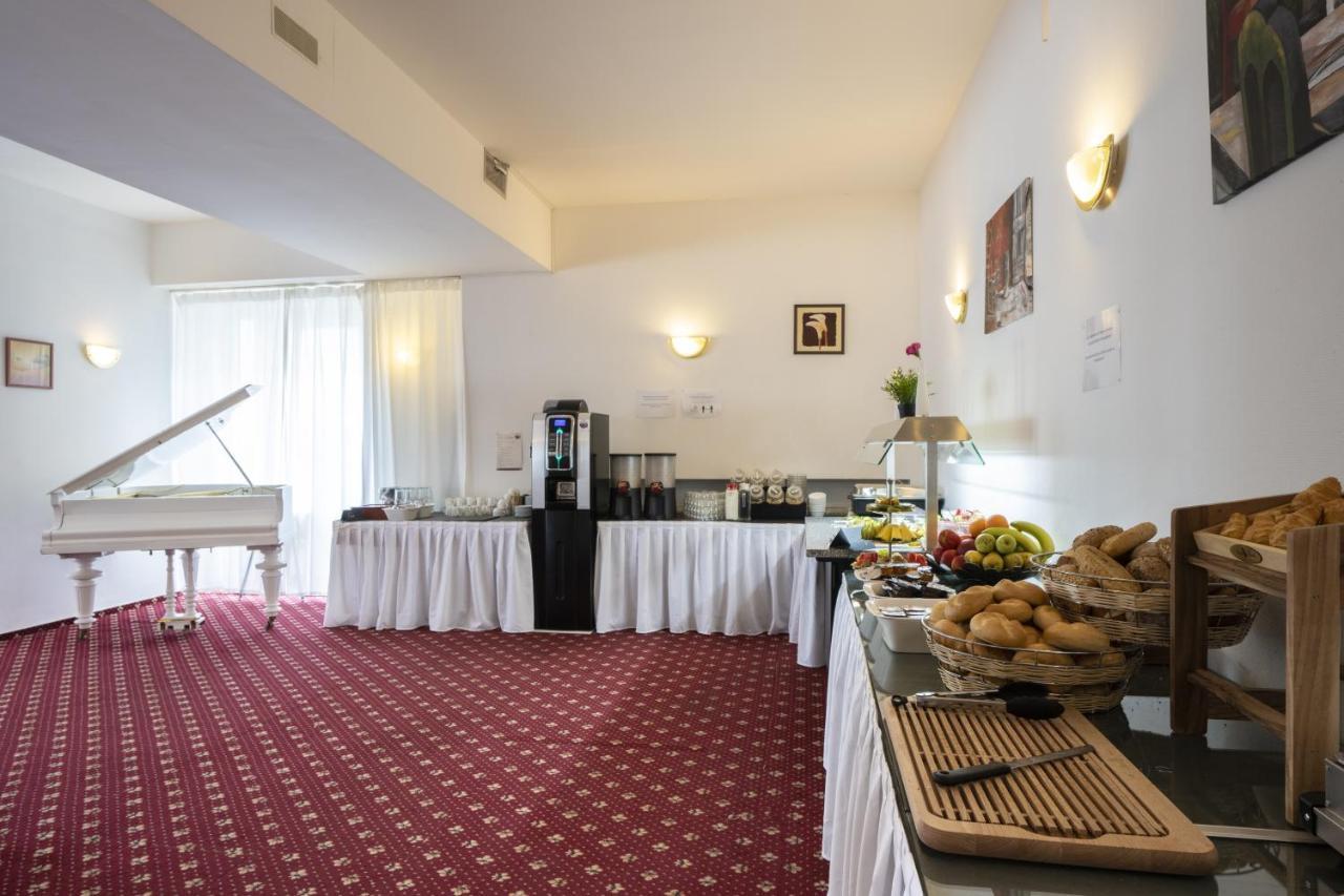 Hotel Bergheim Бергхайм Екстериор снимка